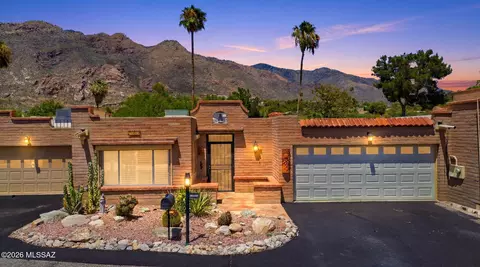 6462 N Val Dosta Dr, Tucson, AZ 85718