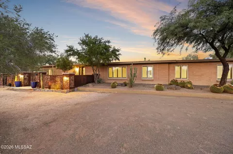 1630 W Montebella Pl, Tucson, AZ 85704