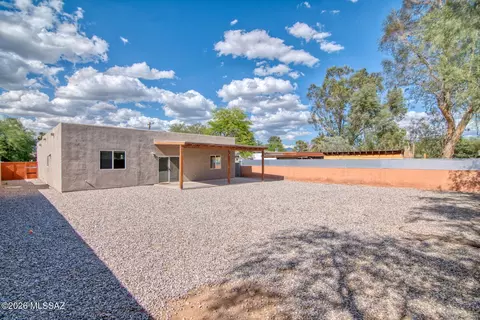 Exterior - 3304 Elida St, Tucson, AZ 85716 photo 5 of 7