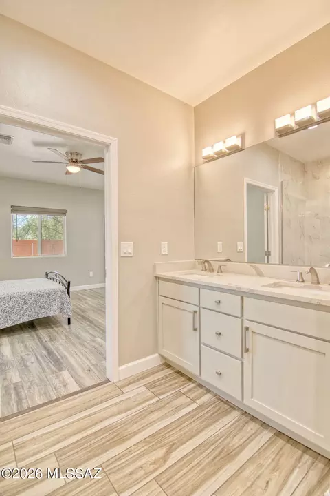 Bath - 3304 Elida St, Tucson, AZ 85716 photo 6 of 7