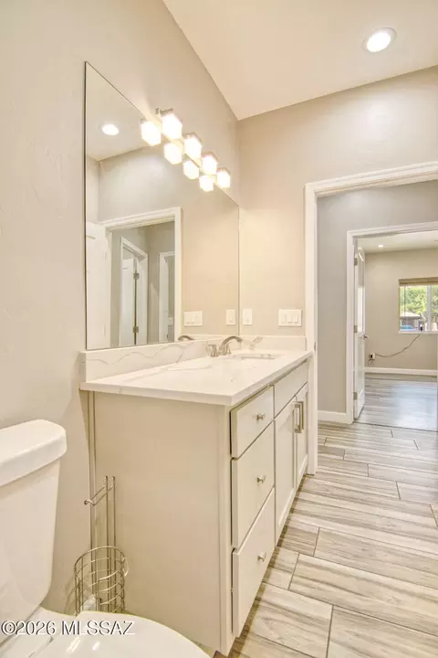 Bath - 3304 Elida St, Tucson, AZ 85716 photo 4 of 7