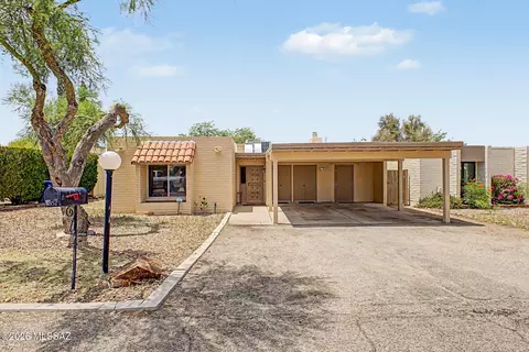 1852 S Skyview Pl, Tucson, AZ 85748