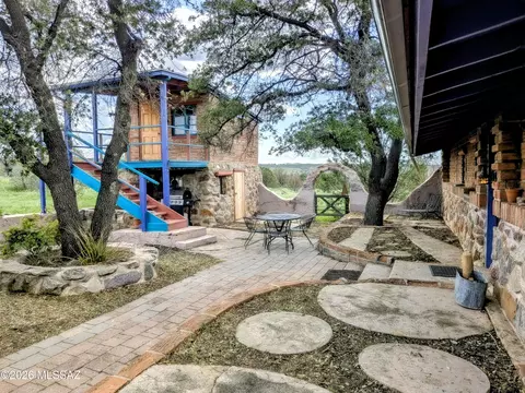 Exterior - 33 Thunder Mountain Rd, Elgin, AZ 85611 photo 5 of 12