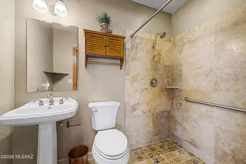 Bath - 15770 E Colossal Cave Rd, Vail, AZ 85641 photo 5 of 5
