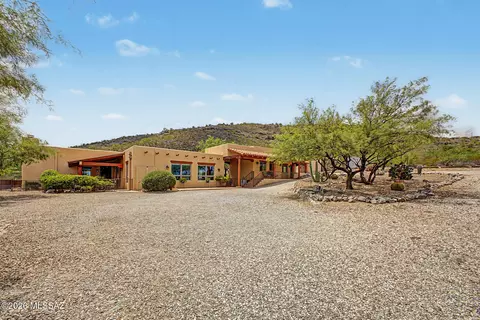 Exterior - 15770 E Colossal Cave Rd, Vail, AZ 85641 photo 10 of 10