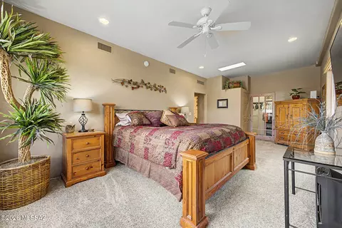 Bedroom - 15770 E Colossal Cave Rd, Vail, AZ 85641 photo 3 of 5