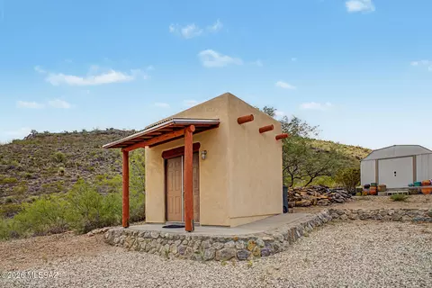 Exterior - 15770 E Colossal Cave Rd, Vail, AZ 85641 photo 7 of 10