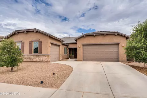 10955 W Radcliff Dr, Marana, AZ 85653