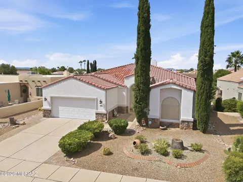 3412 S Waterfall Dr, Green Valley, AZ 85614