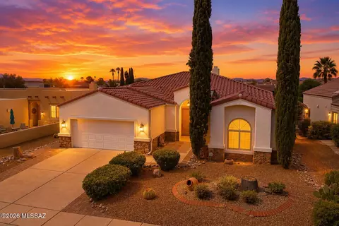 3412 S Waterfall Dr, Green Valley, AZ 85614