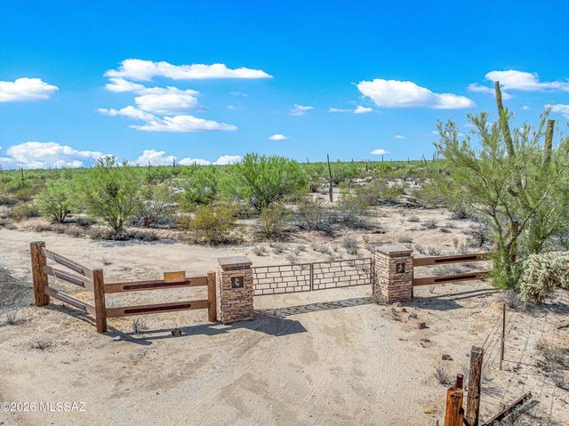 40679 S Staghorn Ln #E, Marana, AZ 85658