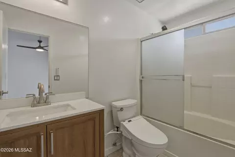 Bath - 8807 E Mountain Spring Dr, Tucson, AZ 85747 photo 1 of 2