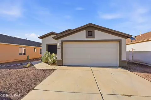 Exterior - 8807 E Mountain Spring Dr, Tucson, AZ 85747 photo 2 of 5