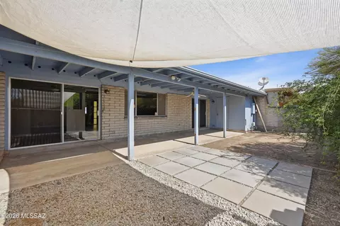 Exterior - 65 E Mediterranean Dr, Tucson, AZ 85704 photo 6 of 9