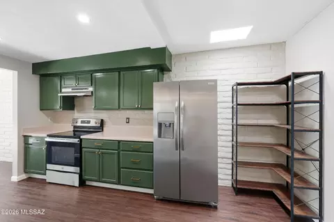 Kitchen - 65 E Mediterranean Dr, Tucson, AZ 85704 photo 2 of 6