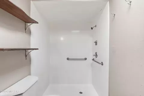 Bath - 65 E Mediterranean Dr, Tucson, AZ 85704 photo 3 of 3
