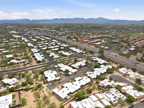 View/Area - 65 E Mediterranean Dr, Tucson, AZ 85704 photo 1 of 1