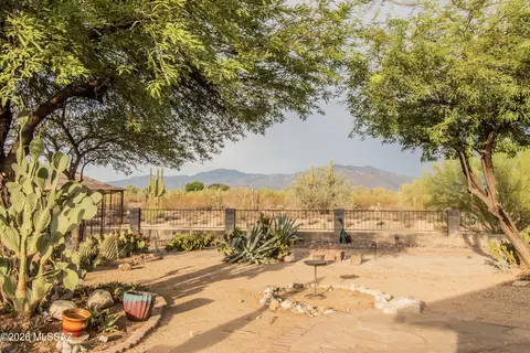 4617 W Lessing Ln, Tucson, AZ 85742