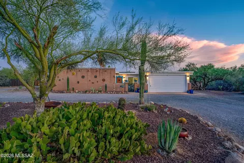 1585 W Sage St, Tucson, AZ 85704