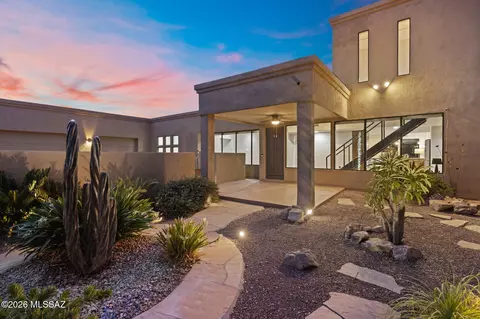 2960 W Lobo Rd, Tucson, AZ 85742