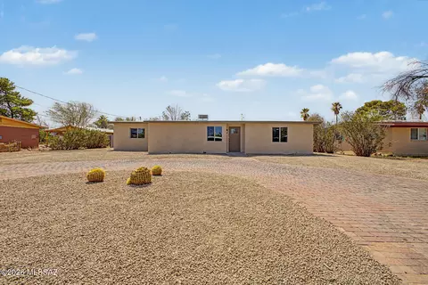 2625 N Fair Oaks Ave, Tucson, AZ 85712