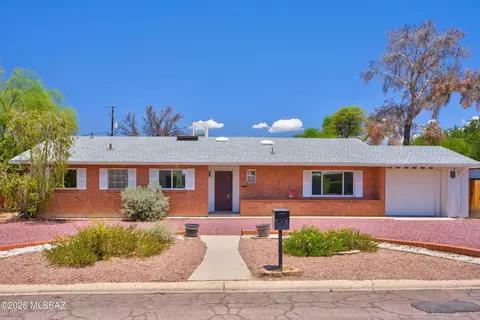 5349 E 9th St, Tucson, AZ 85711