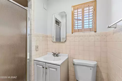 Bath - 5349 E 9th St, Tucson, AZ 85711 photo 2 of 2