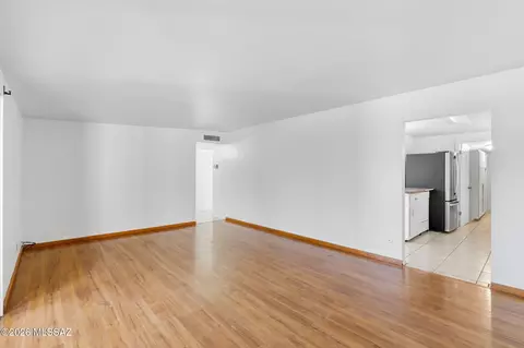 Living - 7565 E 29th St, Tucson, AZ 85710 photo 3 of 3