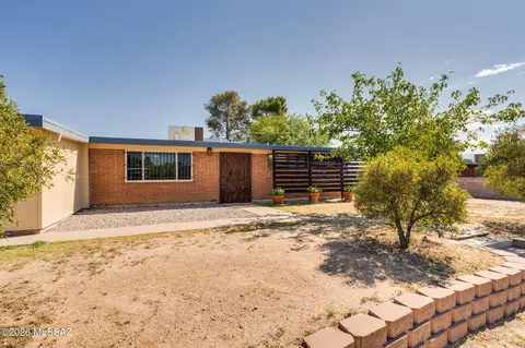 Exterior - 7565 E 29th St, Tucson, AZ 85710 photo 3 of 11