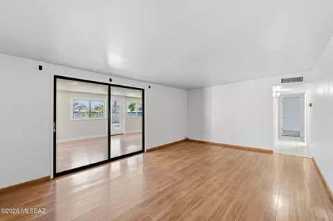 Living - 7565 E 29th St, Tucson, AZ 85710 photo 2 of 3