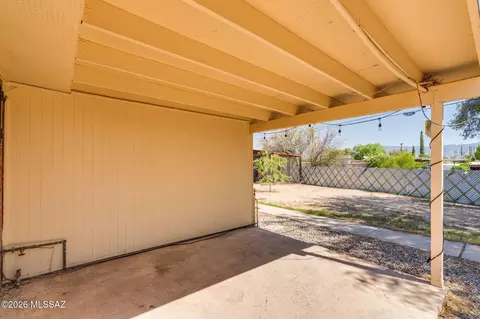 Exterior - 7565 E 29th St, Tucson, AZ 85710 photo 6 of 11