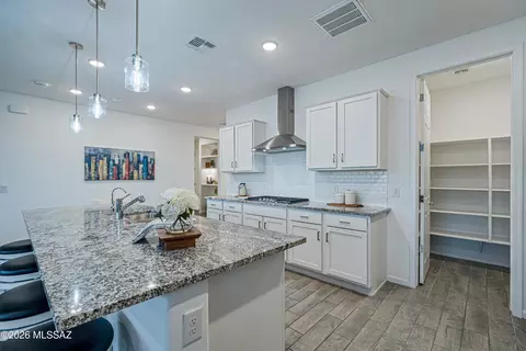 Kitchen - 12734 E Lauren Canyon Pl, Vail, AZ 85641 photo 4 of 5