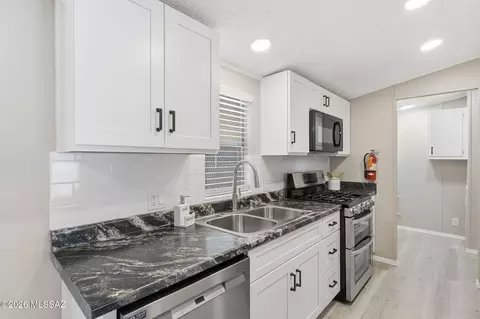 3580 W Cantaloupe Dr, Tucson, AZ 85741