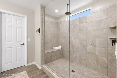 Bath - 11366 E Squash Blossom Loop, Tucson, AZ 85747 photo 5 of 5