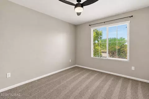 Bedroom - 11366 E Squash Blossom Loop, Tucson, AZ 85747 photo 3 of 11