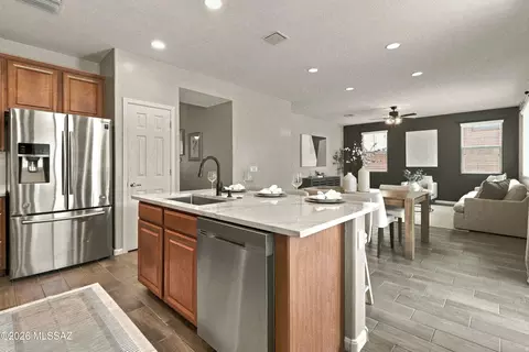 Kitchen - 11366 E Squash Blossom Loop, Tucson, AZ 85747 photo 3 of 3