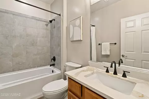 Bath - 11366 E Squash Blossom Loop, Tucson, AZ 85747 photo 1 of 5