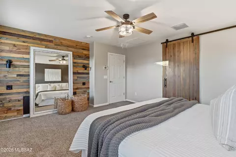 Bedroom - 11366 E Squash Blossom Loop, Tucson, AZ 85747 photo 6 of 11