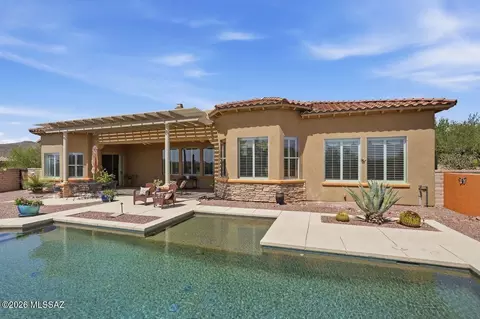 5885 W Clear Brook Ln, Marana, AZ 85658