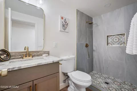 Bath - 4474 E 4th St, Tucson, AZ 85711 photo 1 of 3