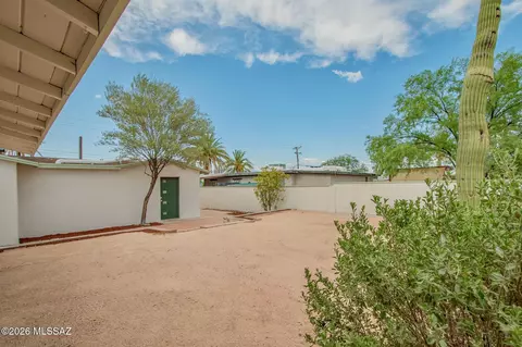 Exterior - 4474 E 4th St, Tucson, AZ 85711 photo 6 of 12