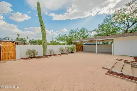 Exterior - 4474 E 4th St, Tucson, AZ 85711 photo 4 of 12