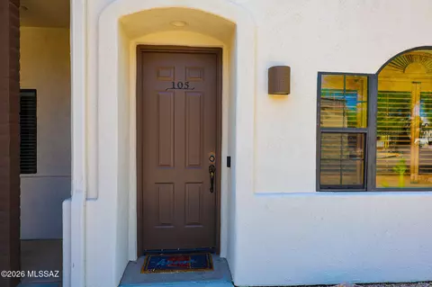 2010 E River Rd #105, Tucson, AZ 85718