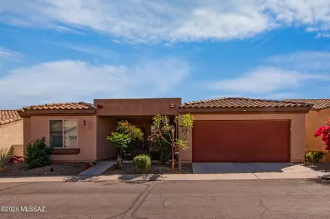 1345 W Vuelta Del Yunque, Sahuarita, AZ 85629