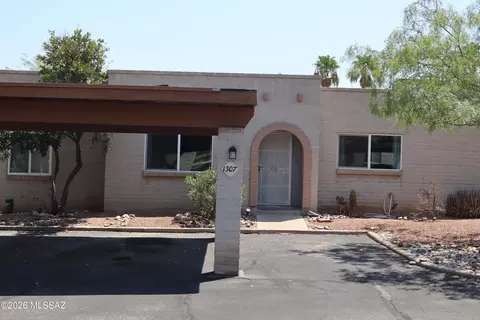 1307 S Harmon Ln, Tucson, AZ 85713