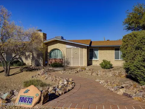 10673 E Camino Quince, Tucson, AZ 85748