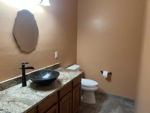 Bath - 15 Mckenzie Ln, Elgin, AZ 85611 photo 1 of 5