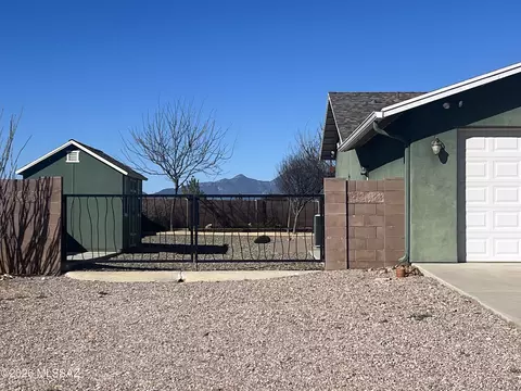Exterior - 15 Mckenzie Ln, Elgin, AZ 85611 photo 3 of 9