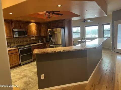 Kitchen - 15 Mckenzie Ln, Elgin, AZ 85611 photo 5 of 7