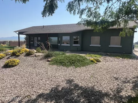 Exterior - 15 Mckenzie Ln, Elgin, AZ 85611 photo 8 of 9